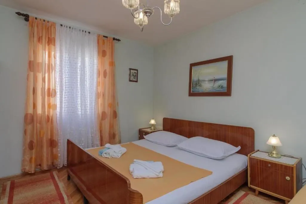 Rooms Mirjana Trogir