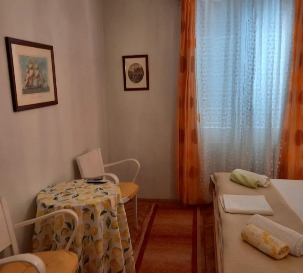Rooms Mirjana 0*, Trogir Croatia