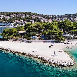 Park za odmor Kamp Rozac, Trogir
